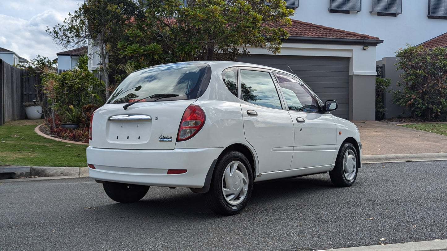 Rice Bubble - 2004 Daihatsu Sirion