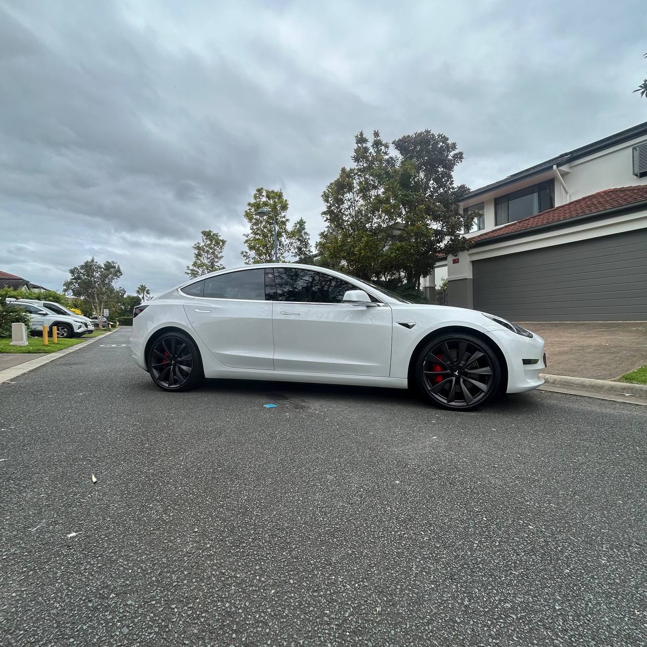 Thunderstruck - 2020 Tesla Model 3