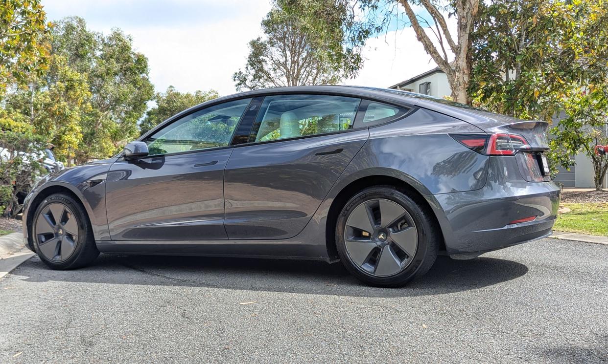 Major Tom - 2021 Tesla Model 3