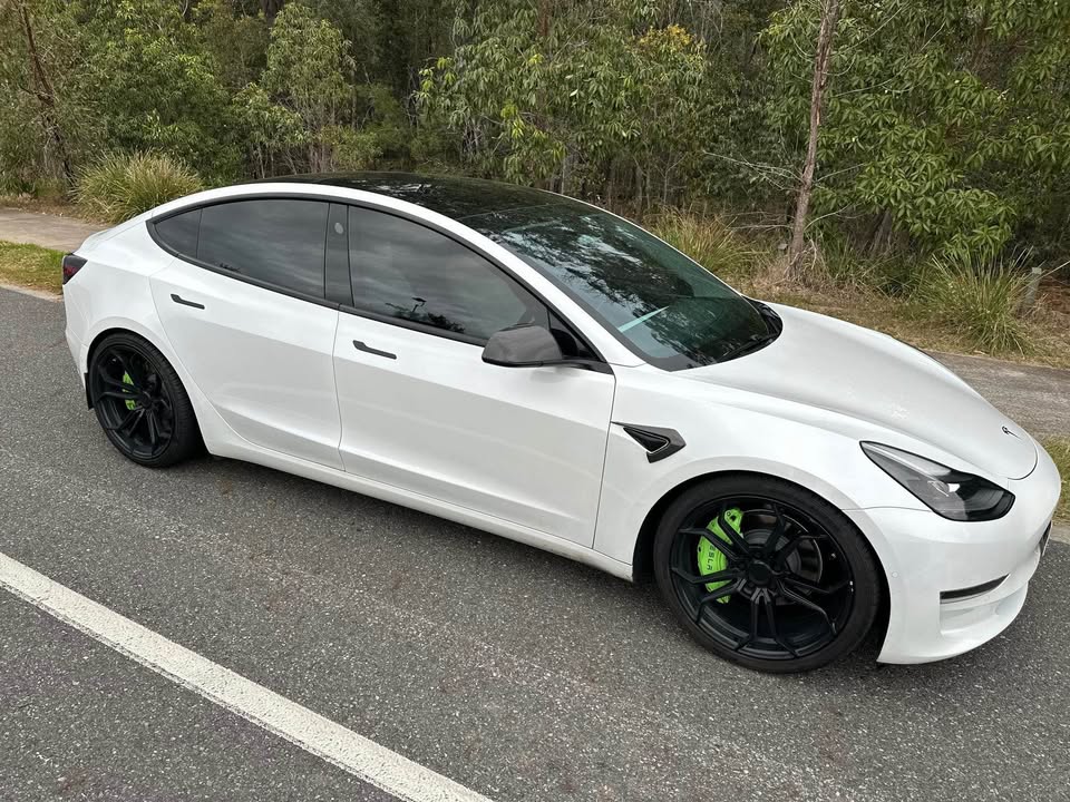 Electric Feel - 2021 Tesla Model 3
