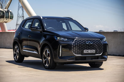 Charlie Sheen - 2025 Cherry Tiggo 4