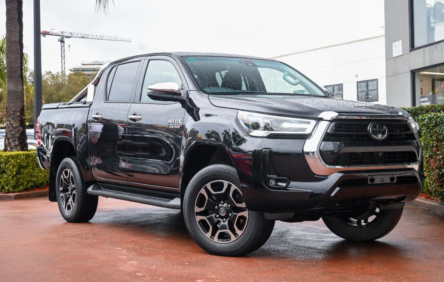 Henry - 2023 Toyota Hilux SR5 4x4