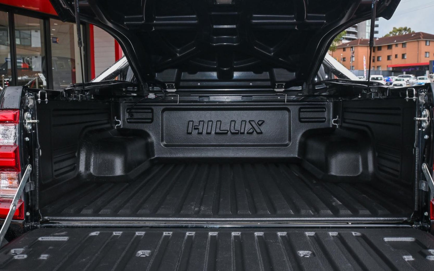 Henry - 2023 Toyota Hilux SR5 4x4