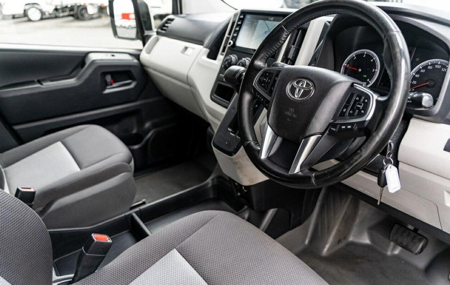 Ho - 2020 Toyota Hiace DX R LWB