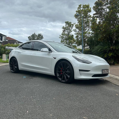 Thunderstruck - 2020 Tesla Model 3