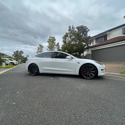 Thunderstruck - 2020 Tesla Model 3